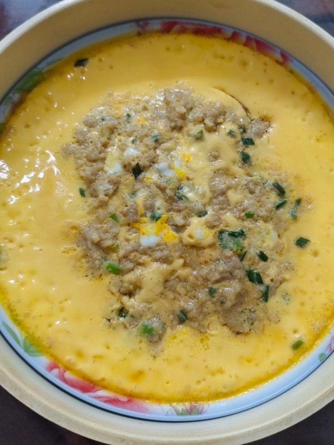 超级！好吃！的肉饼炖蛋