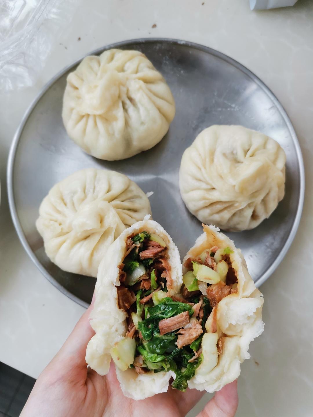 茄子酱肉包子