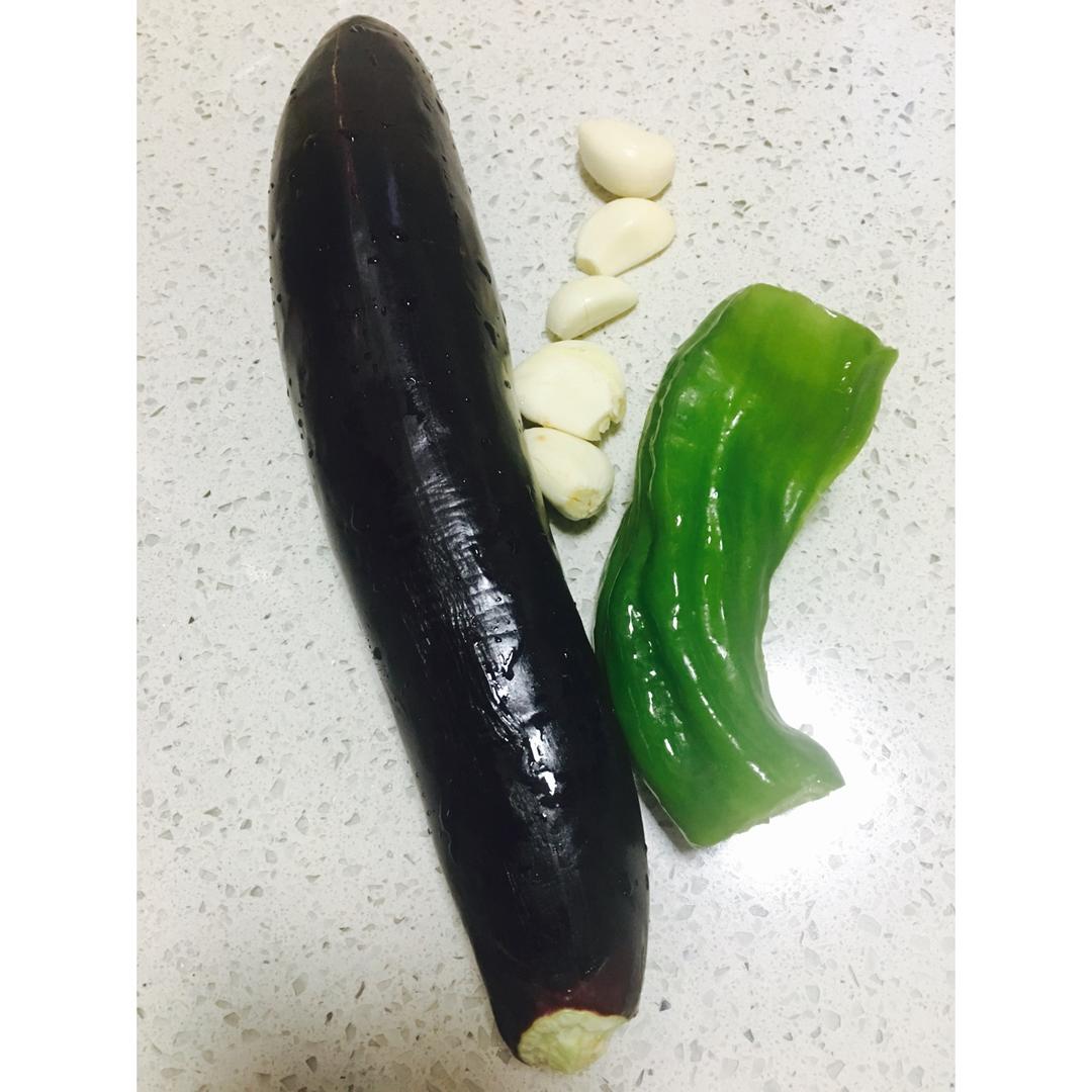 【微波炉烤茄子】