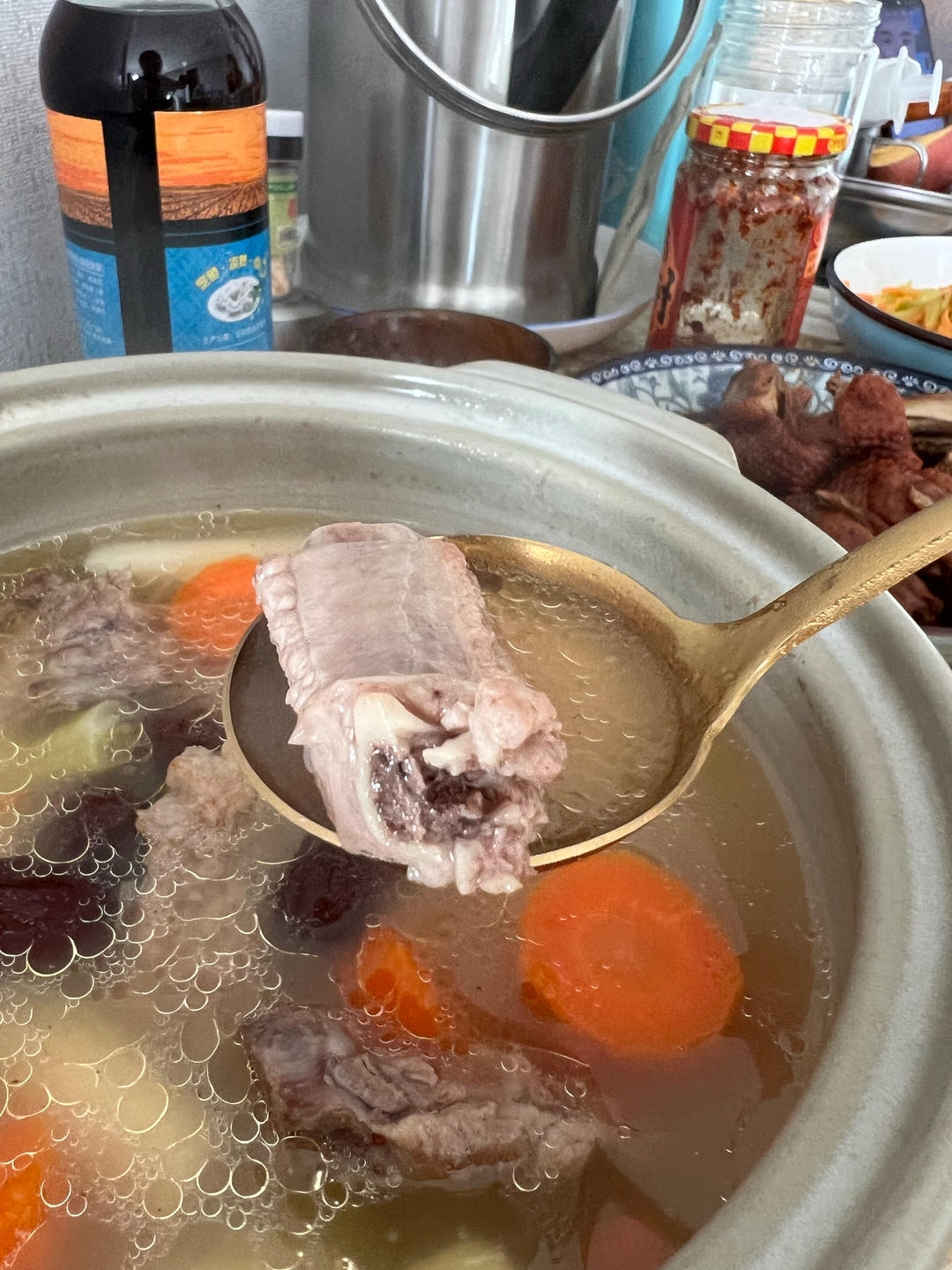 连吃三碗的玉米山药排骨汤