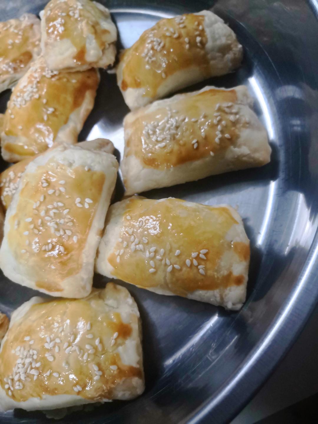 叉烧酥，内有极简叉烧肉馅料做法