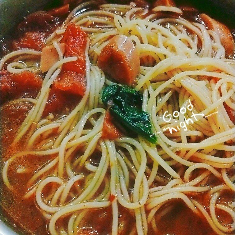 西红柿滑肉米线