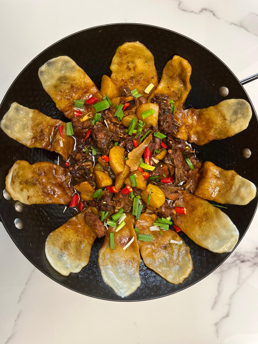 地锅鸡+自制红油【曼食慢语】