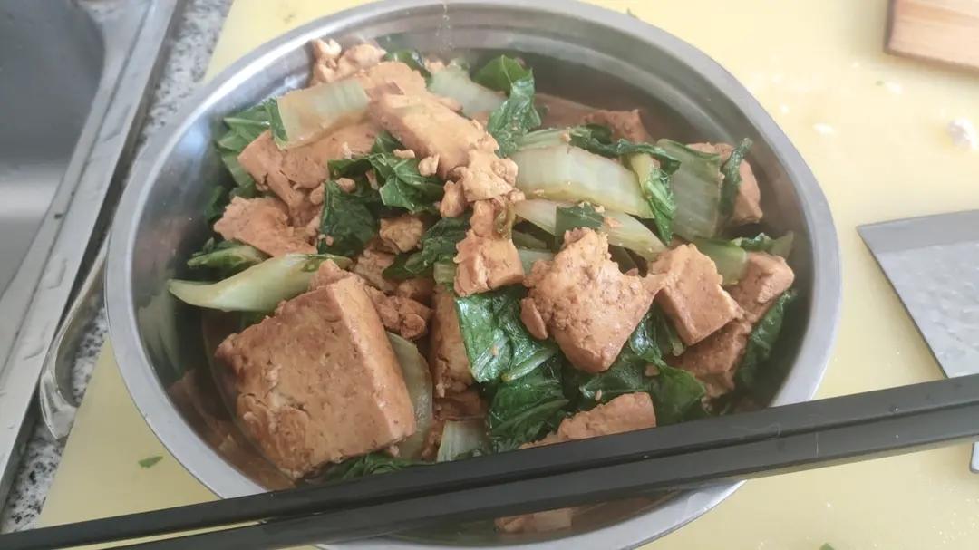 小白菜炖豆腐