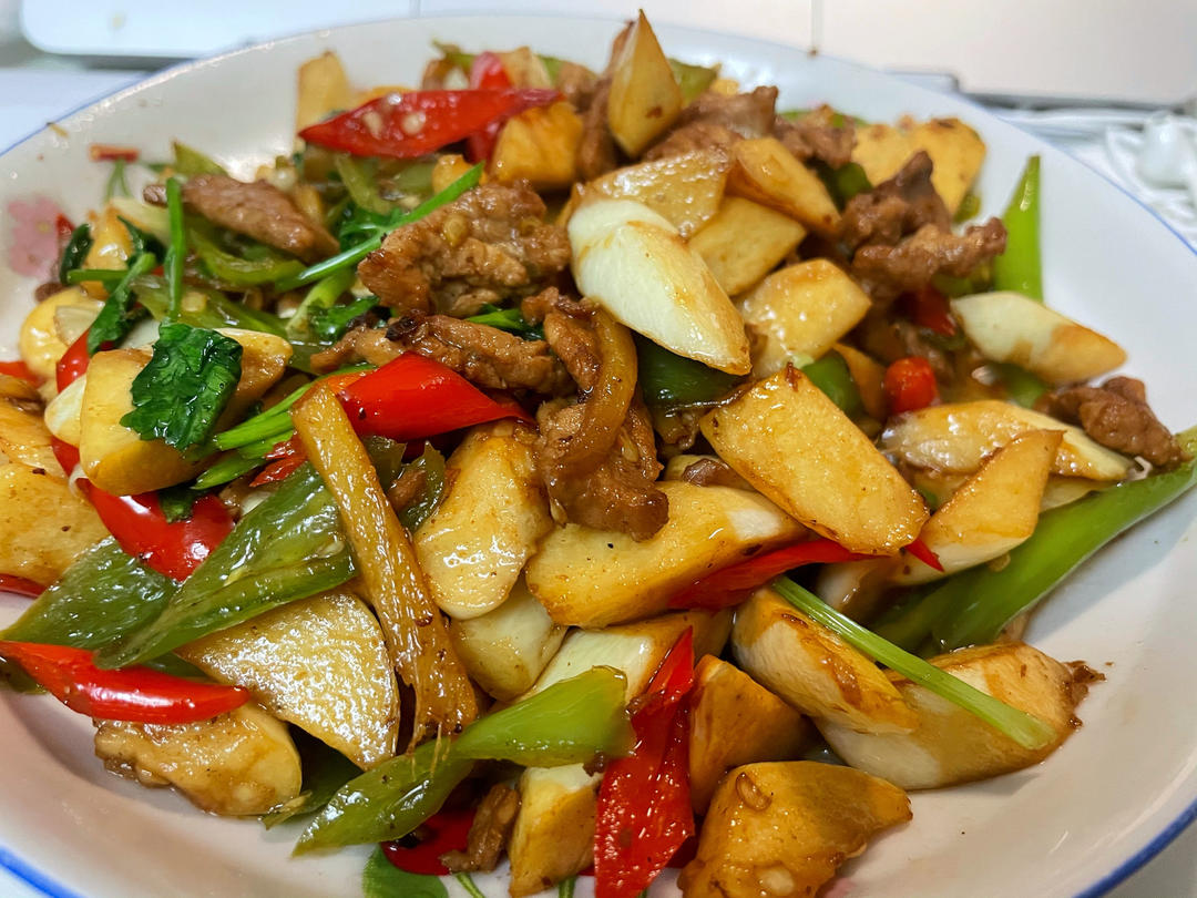 简单上手茭白炒肉