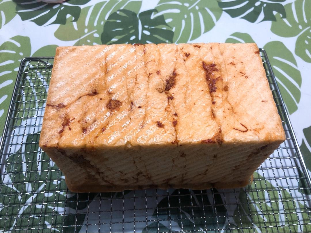 手撕肉松面包