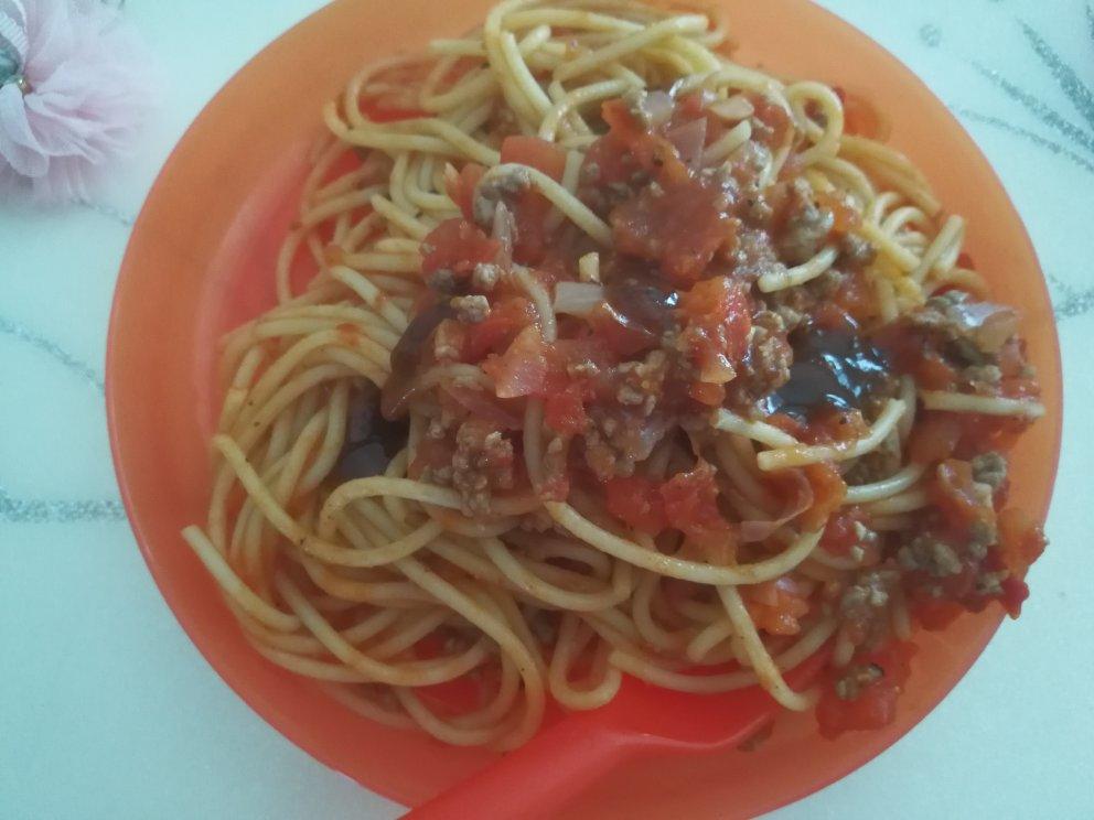 番茄肉酱意大利面