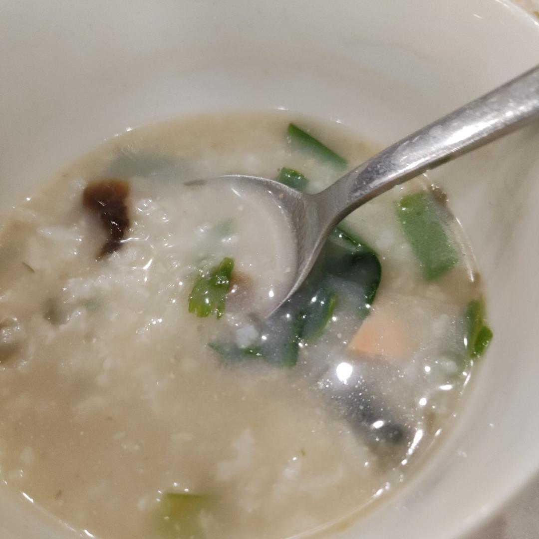 皮蛋火腿粥