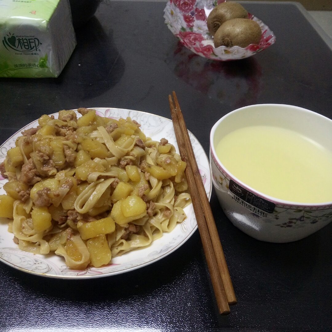 土豆炒面