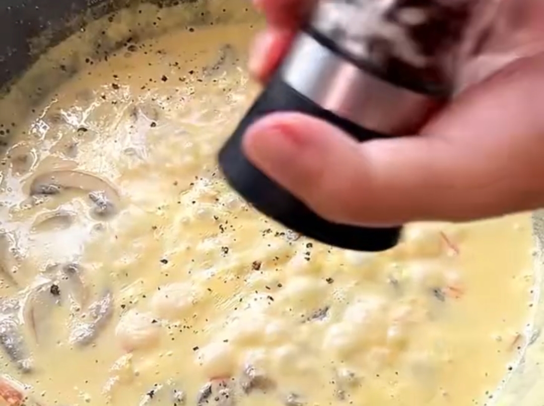 口蘑玉米浓汤的做法 步骤11