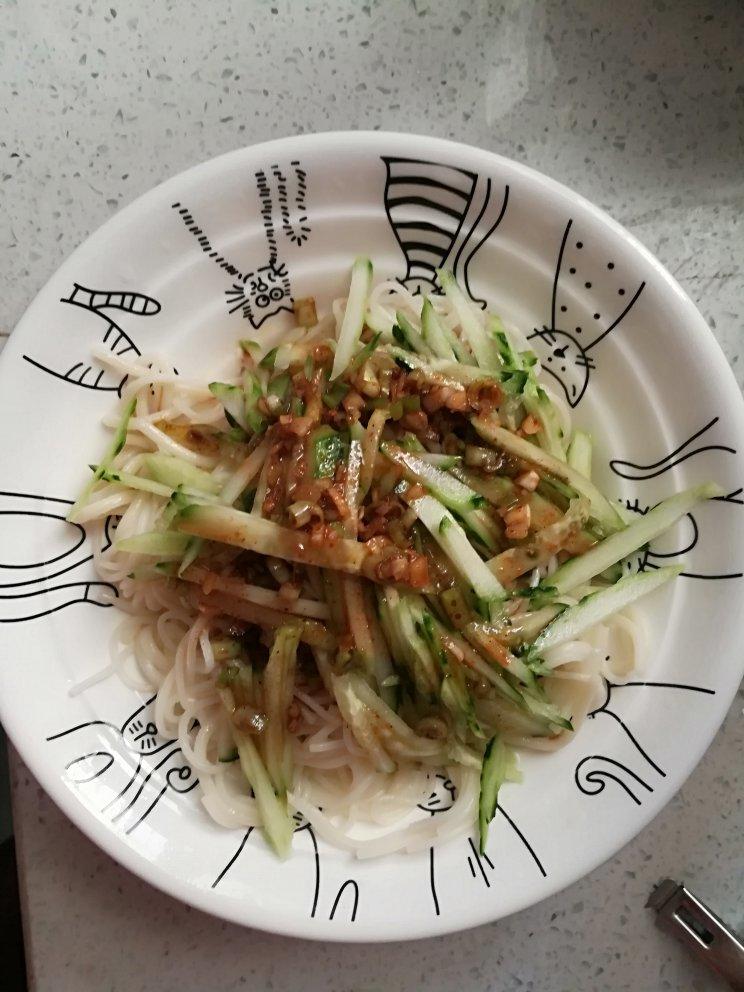 姥姥的爽口凉面！（干拌挂面）