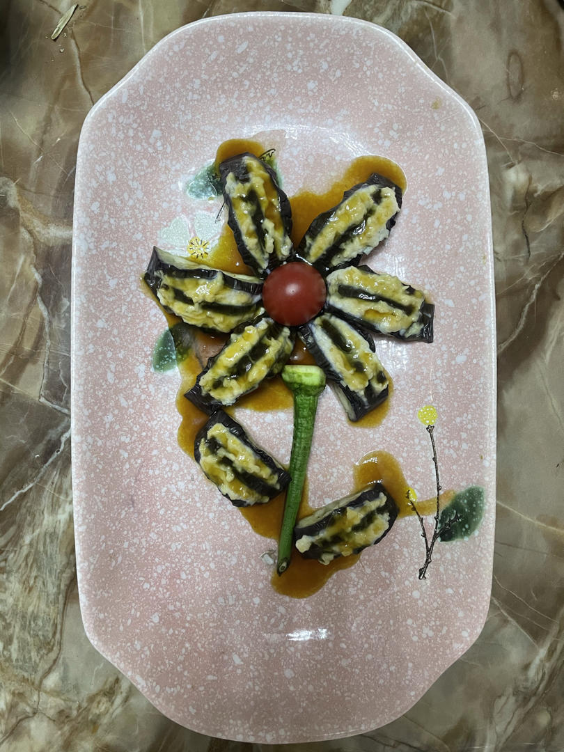 新年很给面的菜～茄子百合花