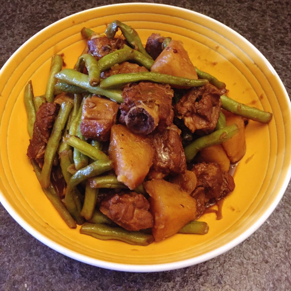 红烧排骨炖豆角土豆