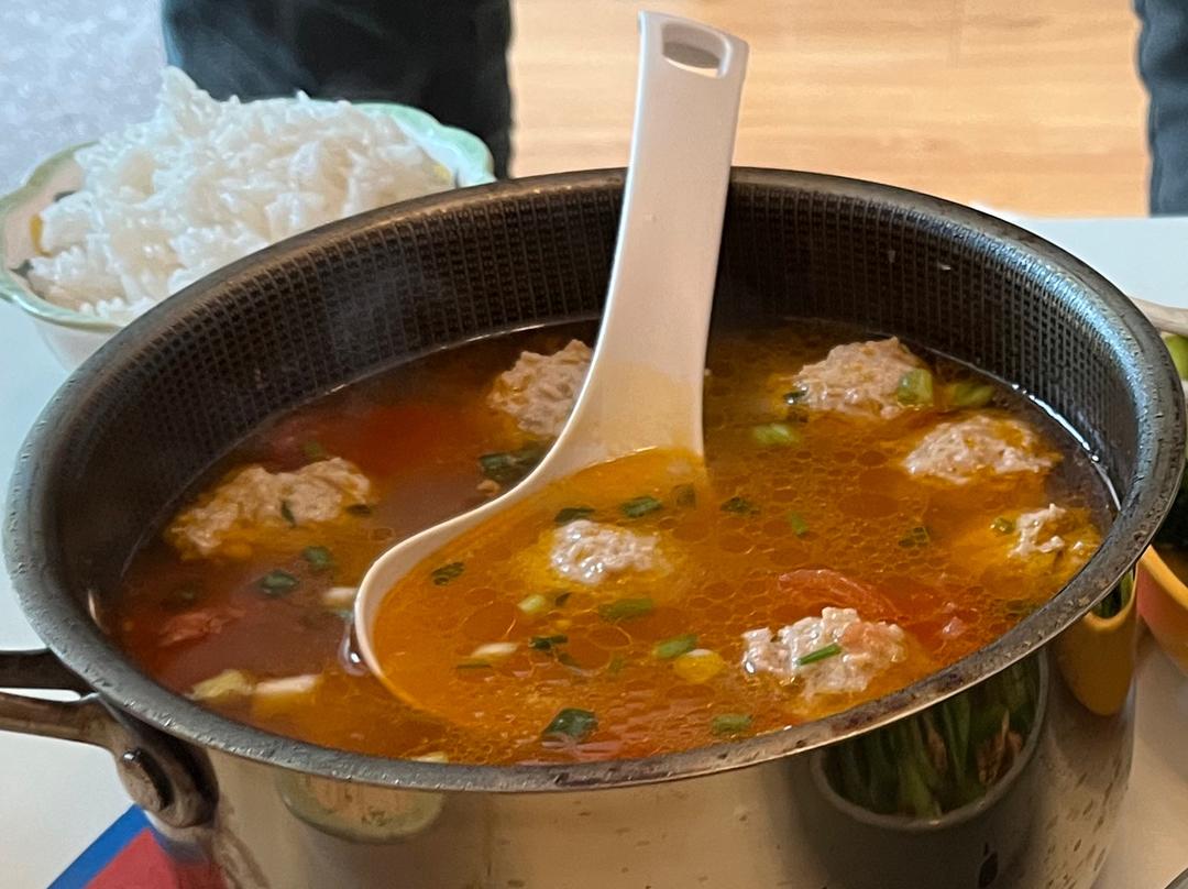 猪肉丸子番茄浓汤的做法