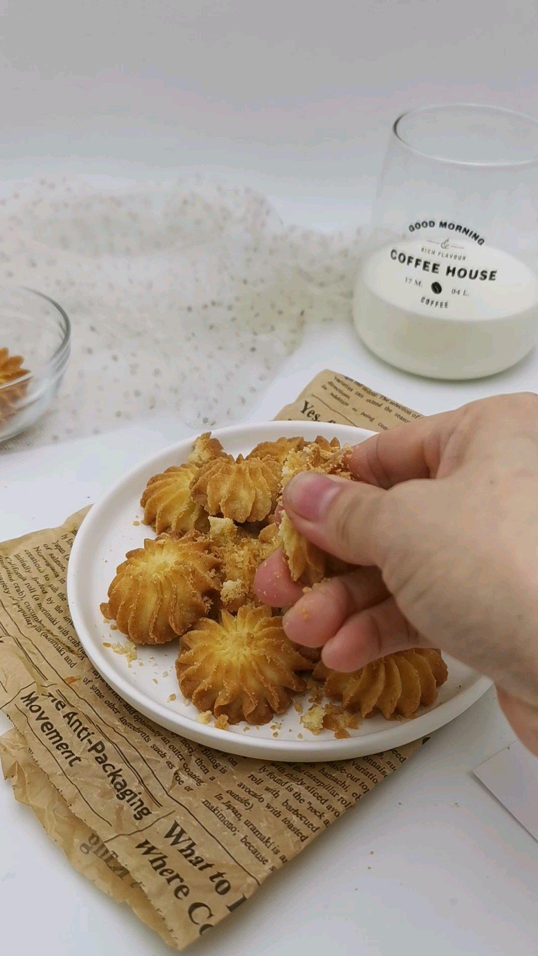 酥到掉渣~牛奶曲奇