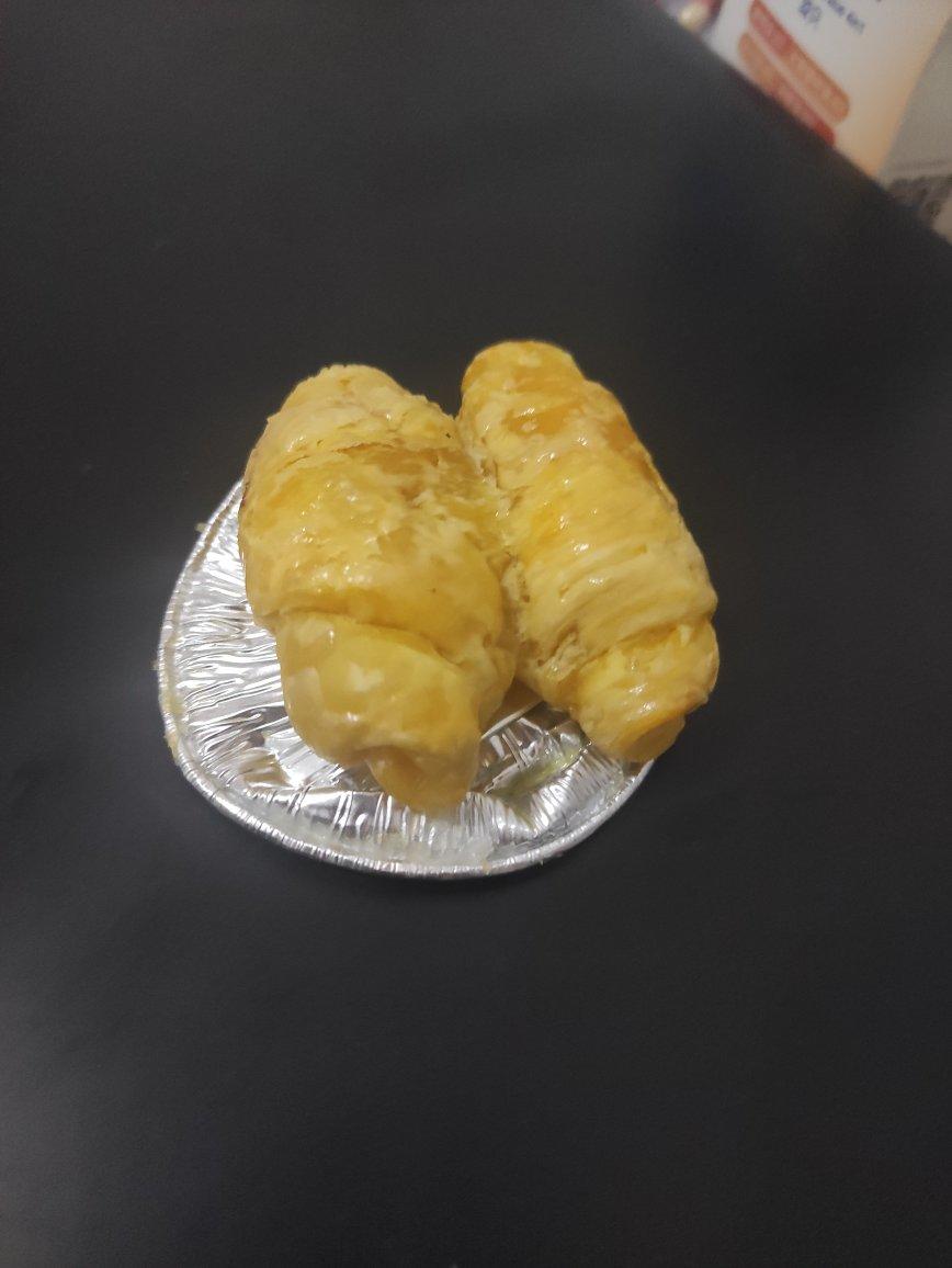 蛋挞皮酥皮牛角包