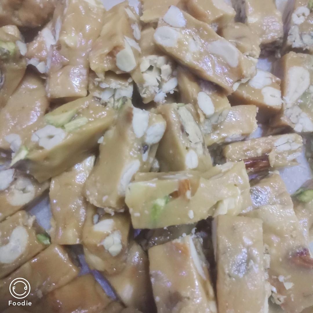 比牛轧糖还要好吃的花生太妃糖（消耗淡奶油）