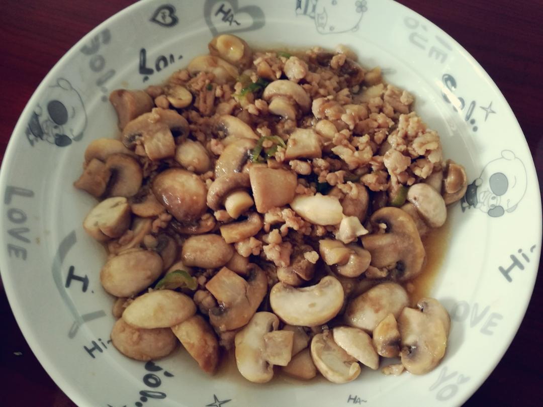 “鲜”美的简单快手菜——素炒鲜口蘑