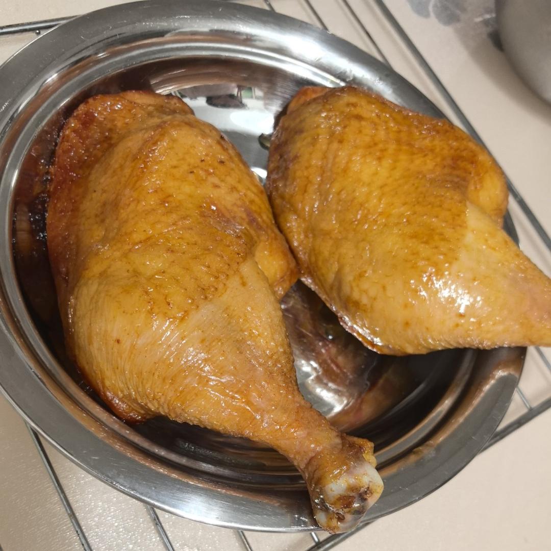 鲜嫩多汁～好吃到舔手指的蜜汁烤鸡腿