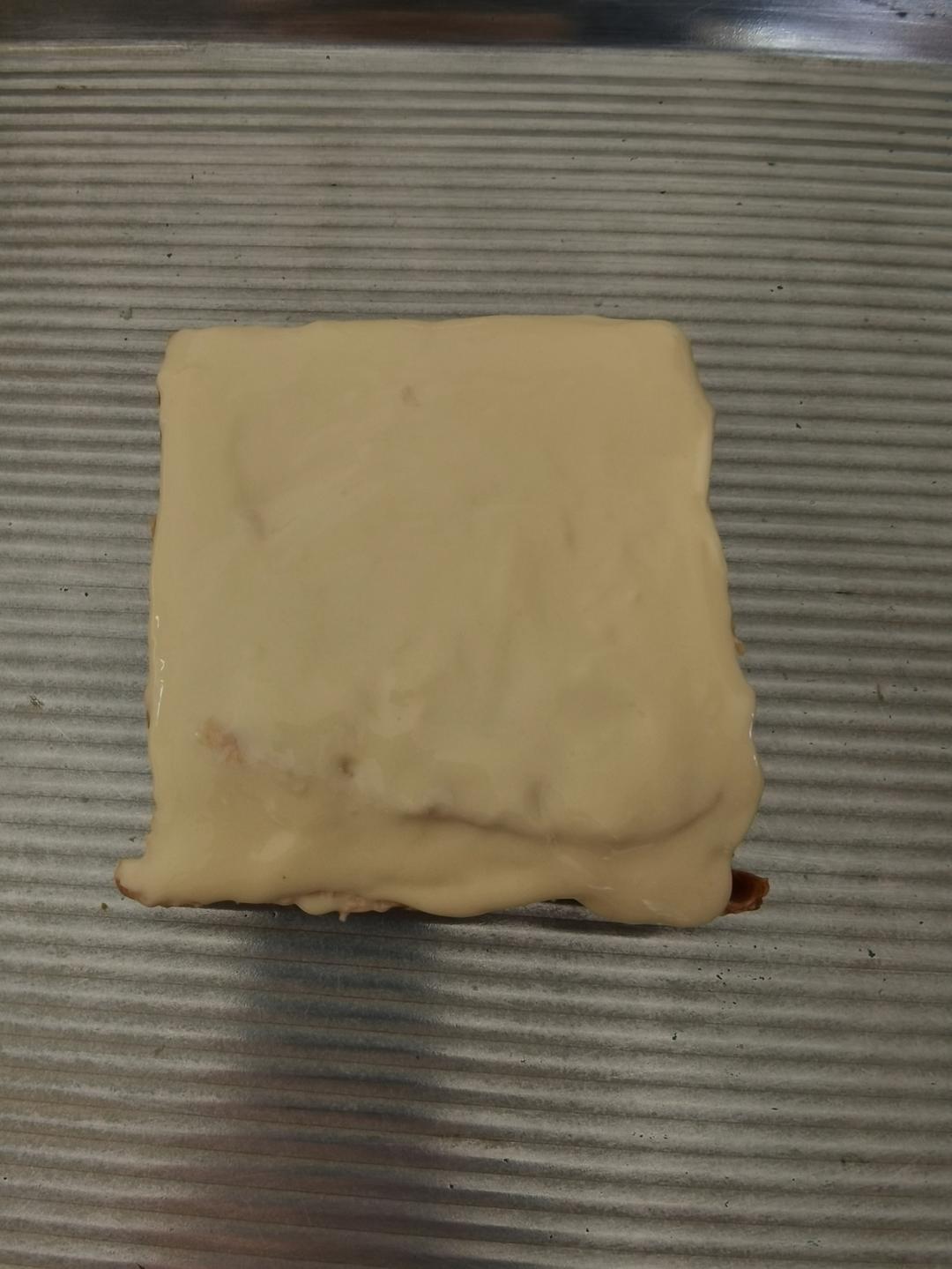 零失败快手岩烧乳酪(熔岩吐司)十分钟网红早餐，好吃哭