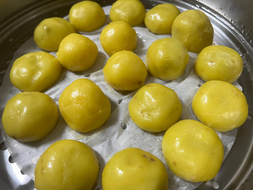 这才是粘豆包的正宗做法，软糯劲道，好吃不粘牙