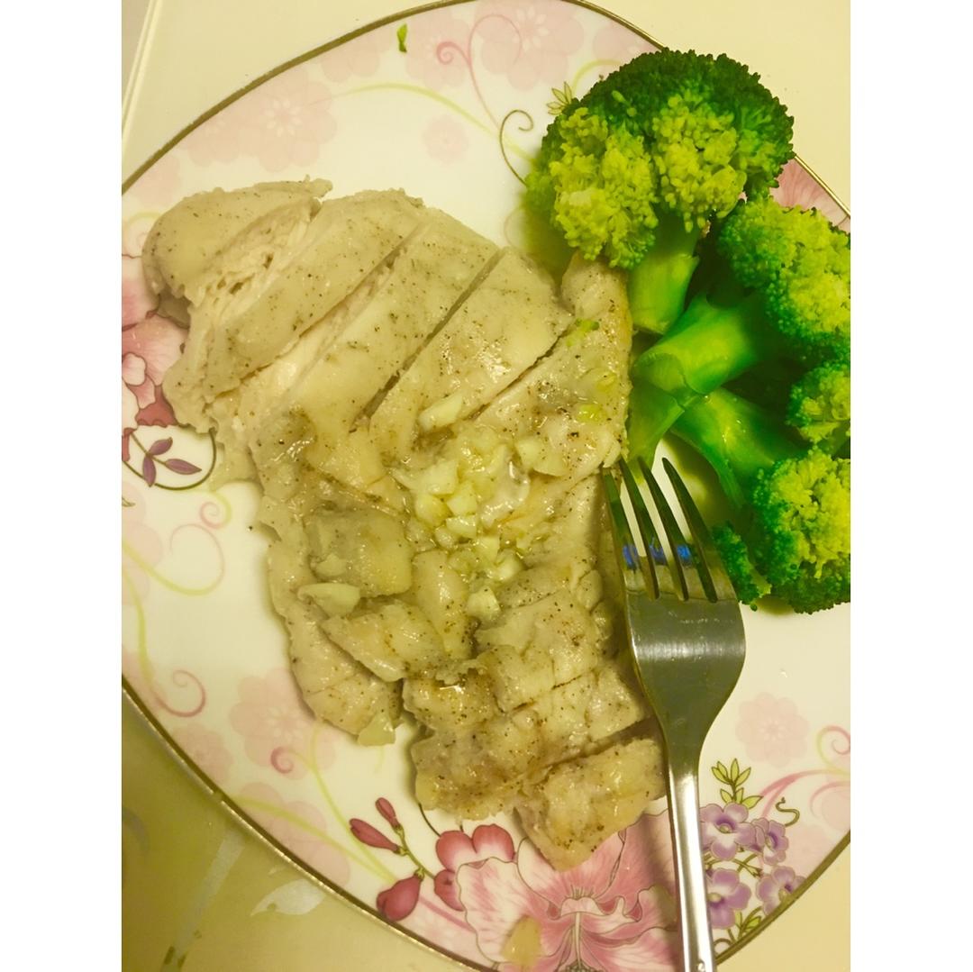 酷炫屌炸天好吃的煎鸡胸肉（香蒜蜂蜜煎鸡胸肉）