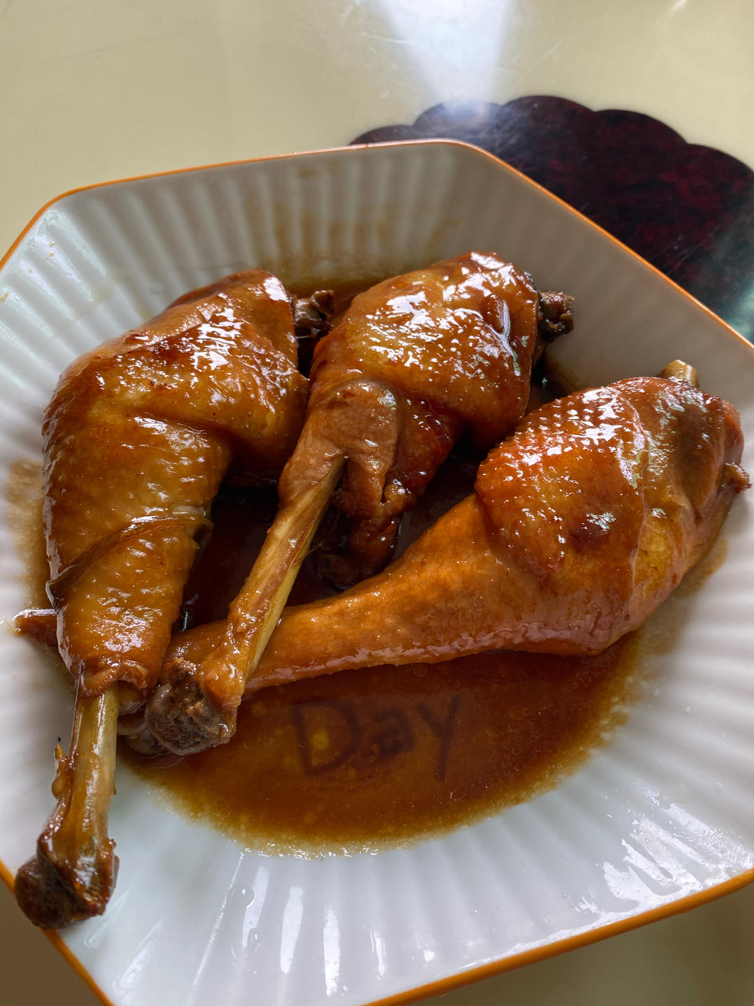 做出喷香豉油鸡腿