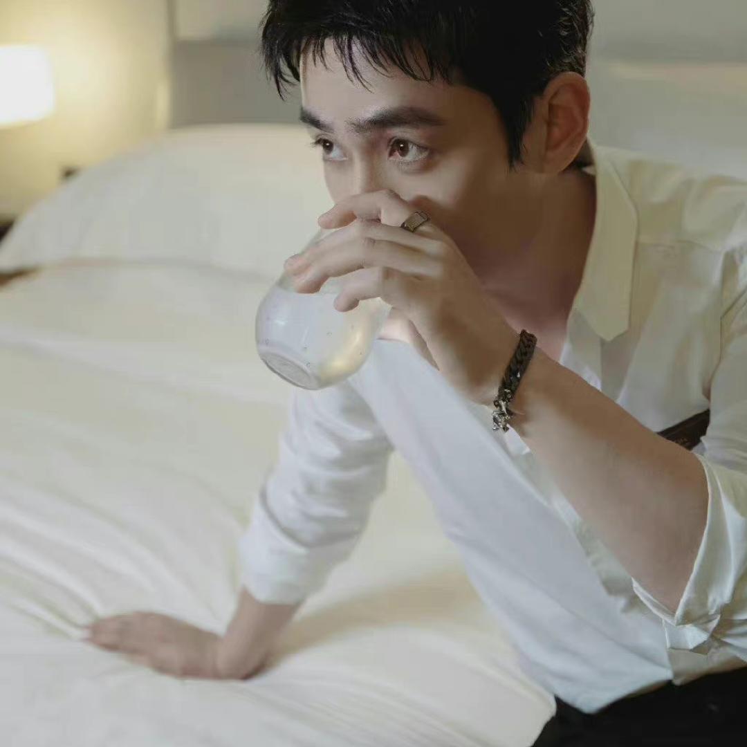 这个名字设置有bug吧