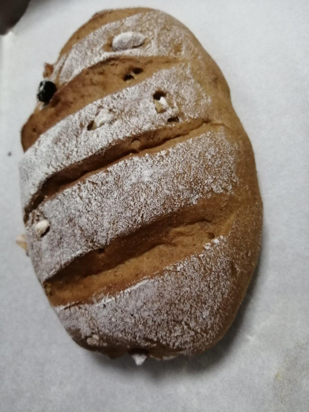 减脂全麦坚果面包