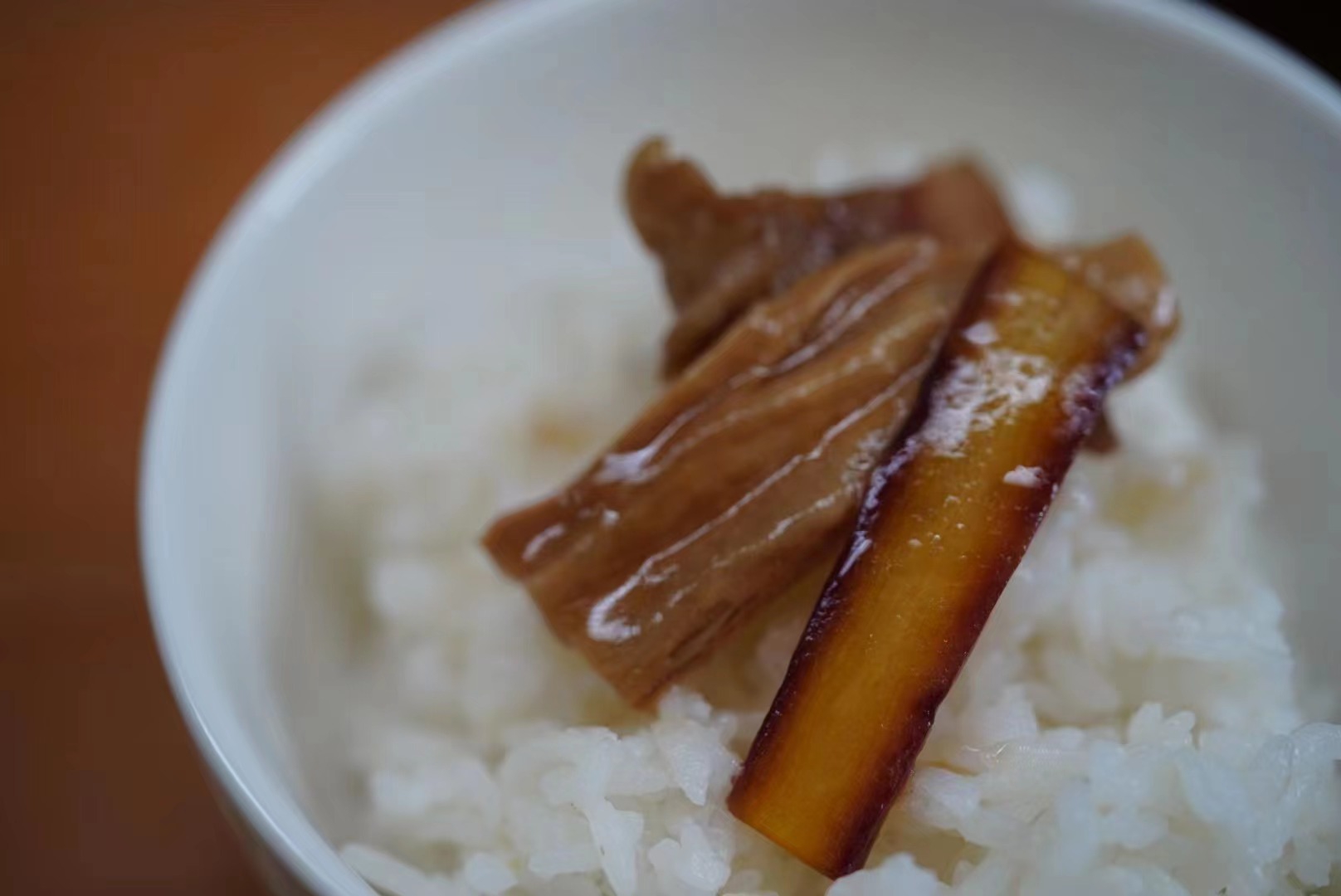 豆腐皮紫玉萝卜炒培根的做法 步骤5