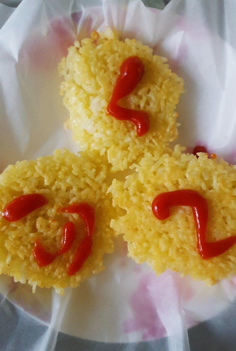 fiona0329做的鸡蛋米饭饼