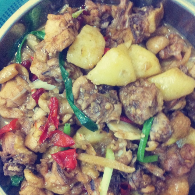 土豆焖鸡腿