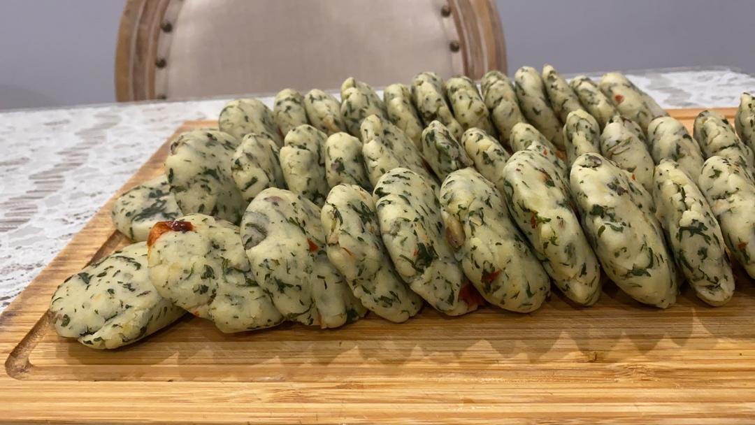 六安特产-蒿子粑粑