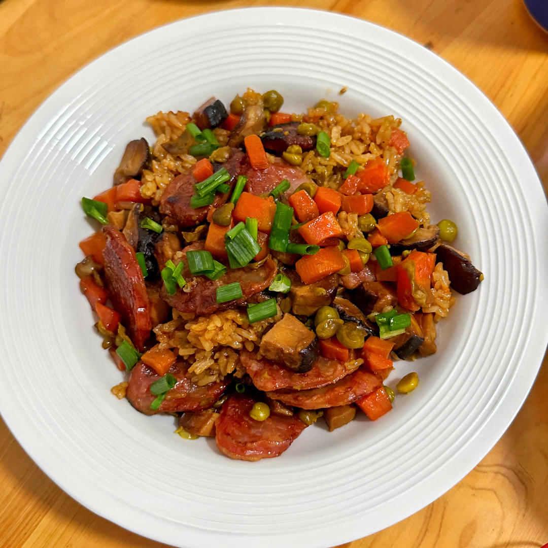 懒人必备～电饭煲腊肠焖饭