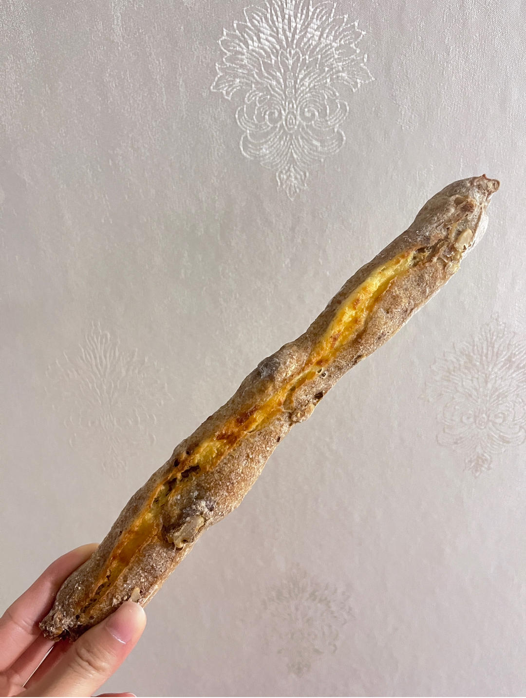 像一根树枝的面包，网红店招牌全麦坚果棒！