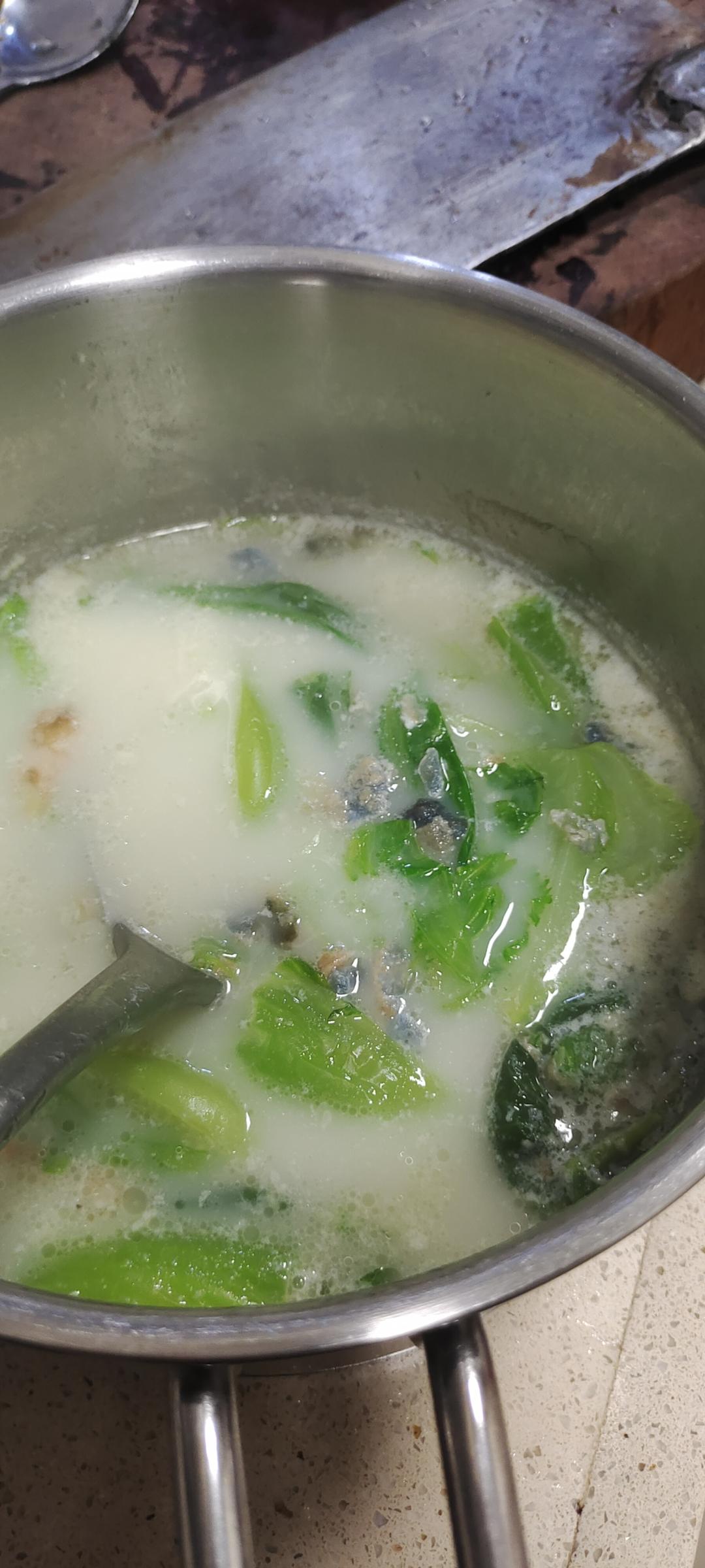 皮蛋芥菜汤的做法