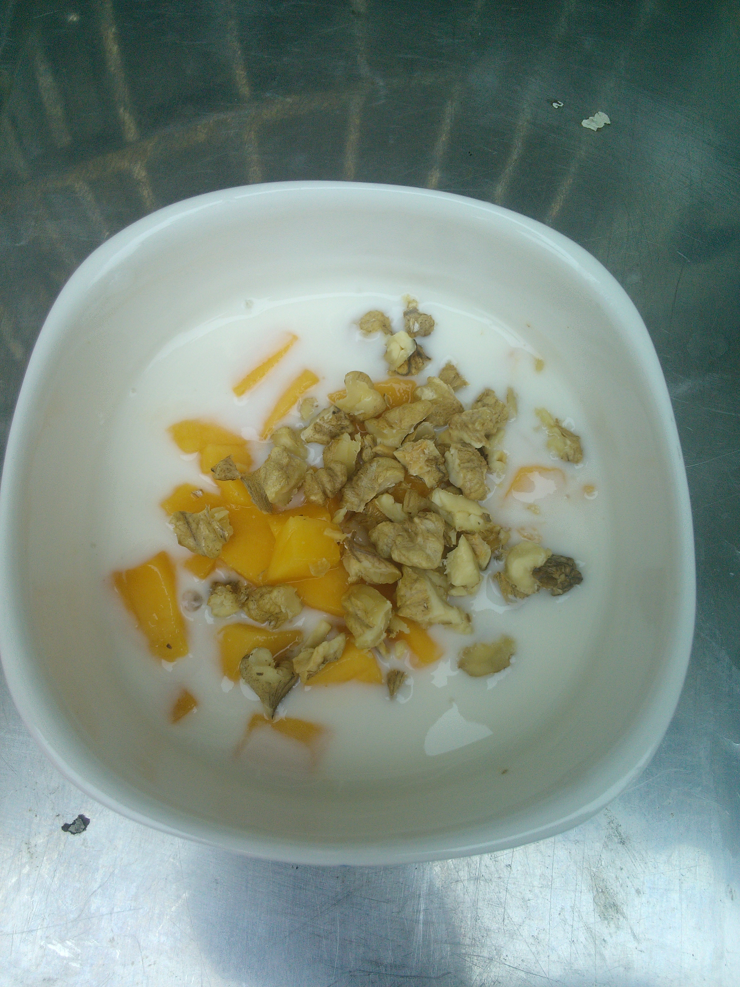 大果粒芒果酸奶