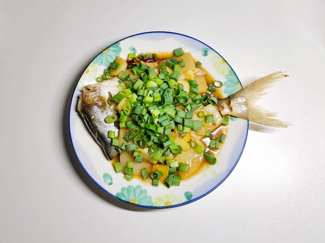 台州鲳鱼烧年糕