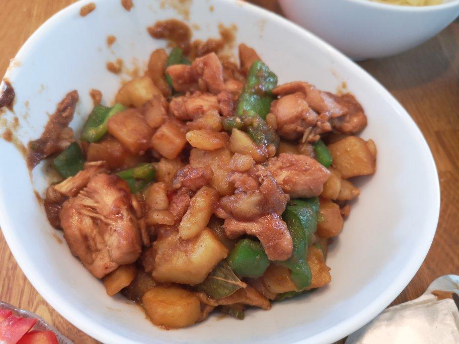 红烧土豆炖鸡块（鸡腿）