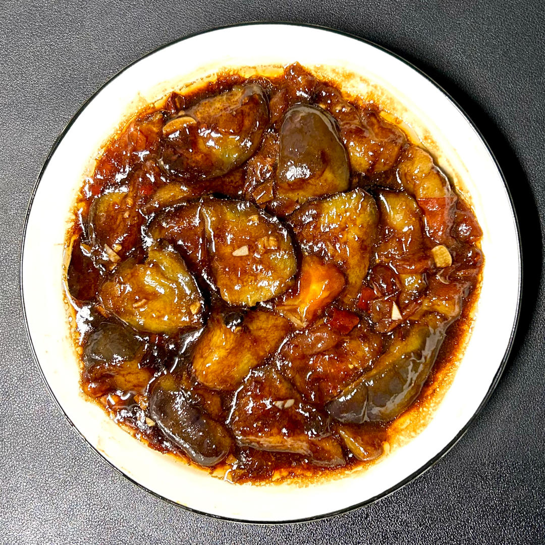 红烧茄子（佐西红柿尖椒）