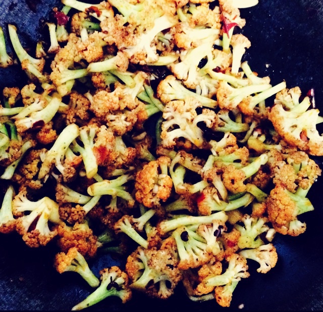 很“浪费”米饭的家常菜之一-------干锅菜花