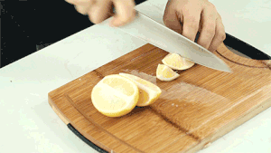 柠檬蜜汁鸡的做法 步骤4