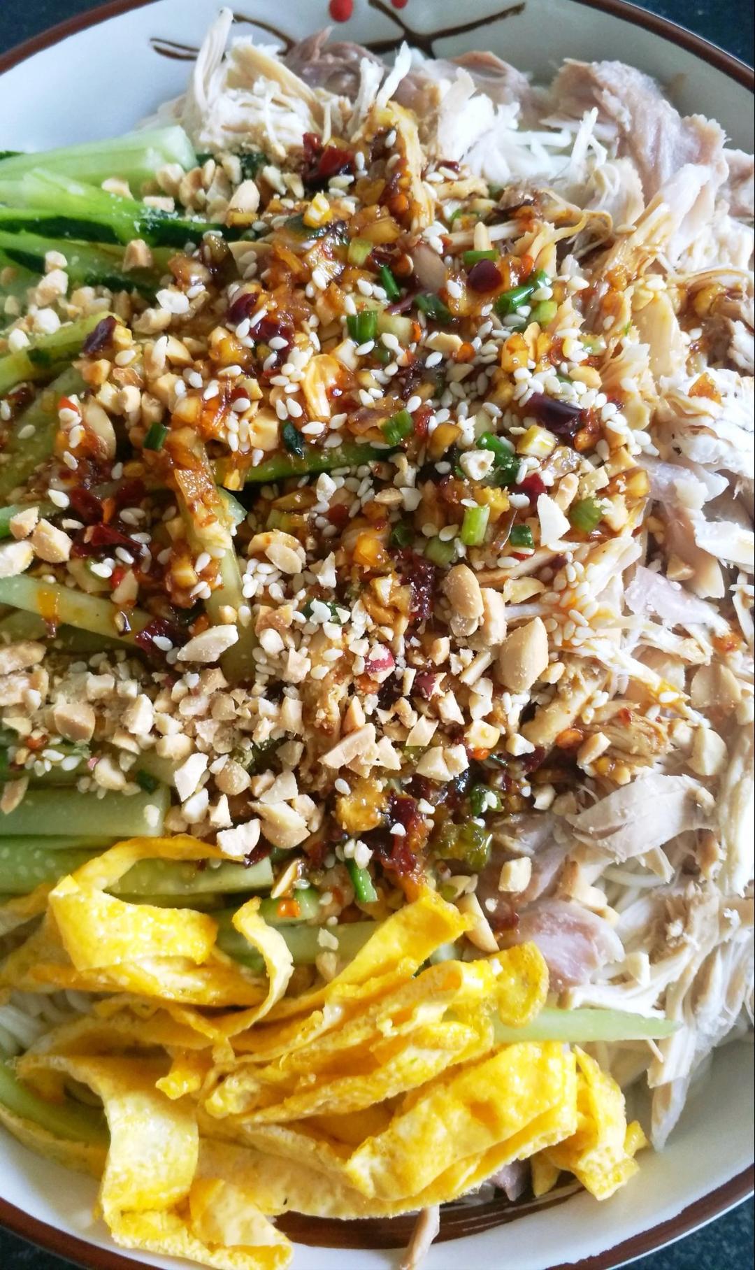 🥒鸡丝凉面