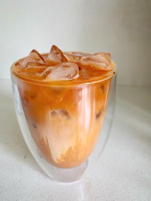 泰式奶茶Thai ice tea with milk（太简单了！）的做法 步骤3