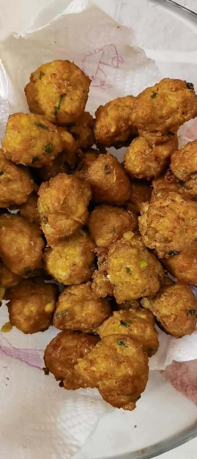 好吃又减脂的鸡胸肉丸子(烤箱版)