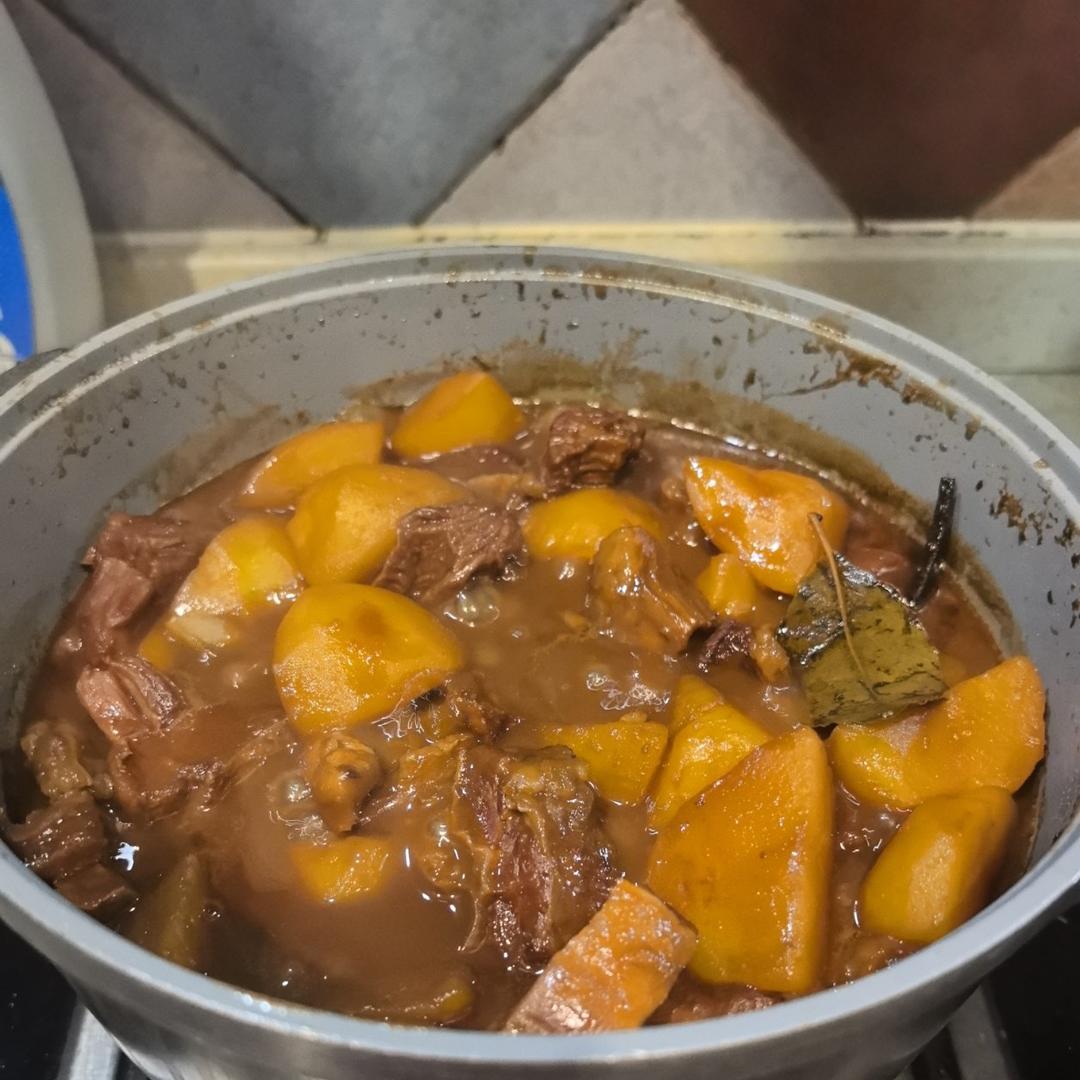 简单花生酱港式烧牛腩捞面