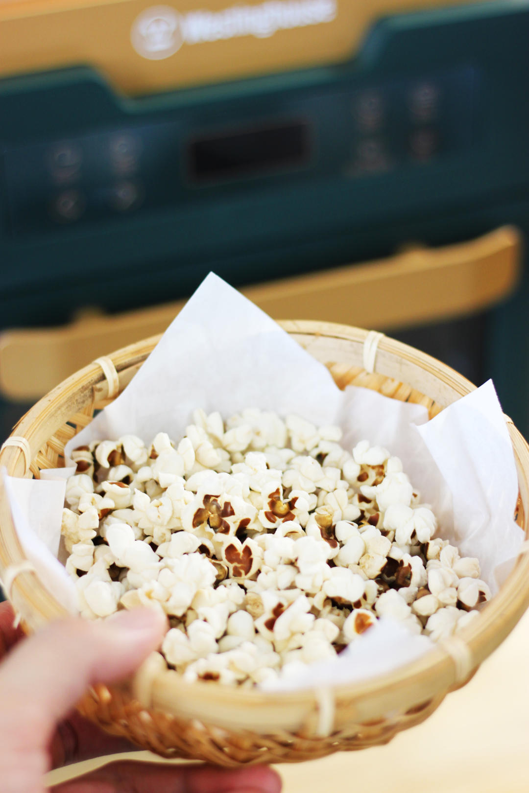 空气炸锅菜谱--无油爆米花的做法