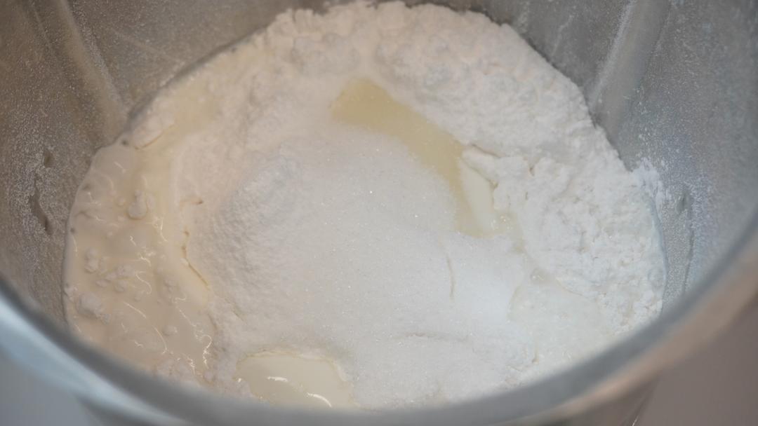 纯奶手撕吐司的做法 步骤1