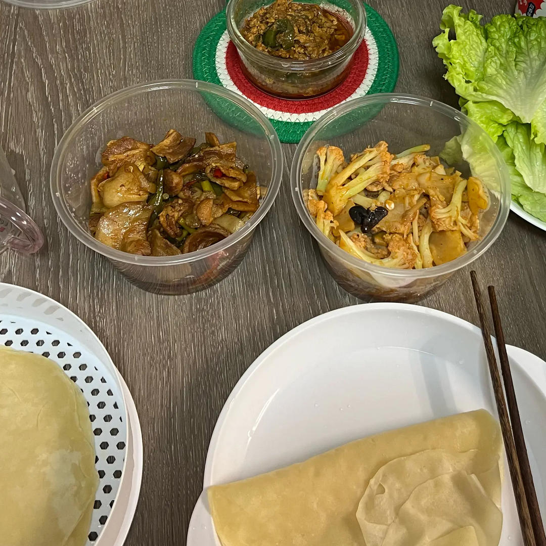 春饼   轻松一次做出十几张的春饼皮