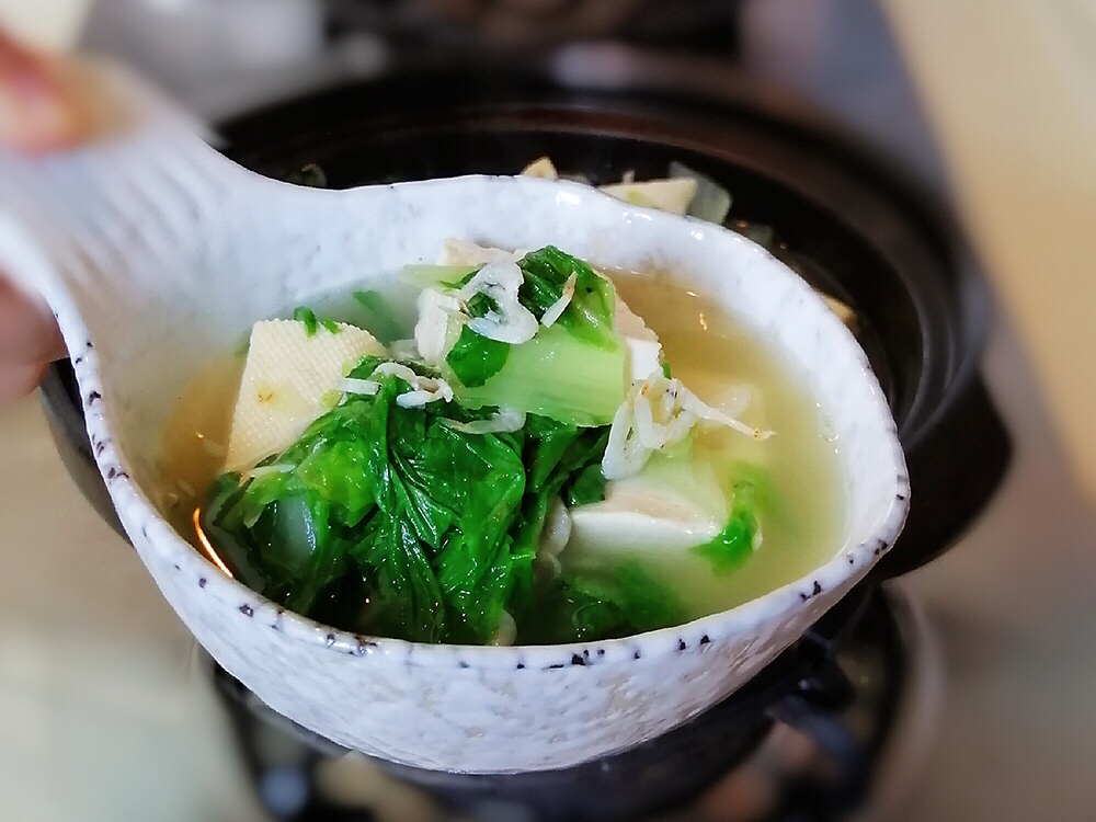 鲜蔬虾皮豆腐汤💞的做法